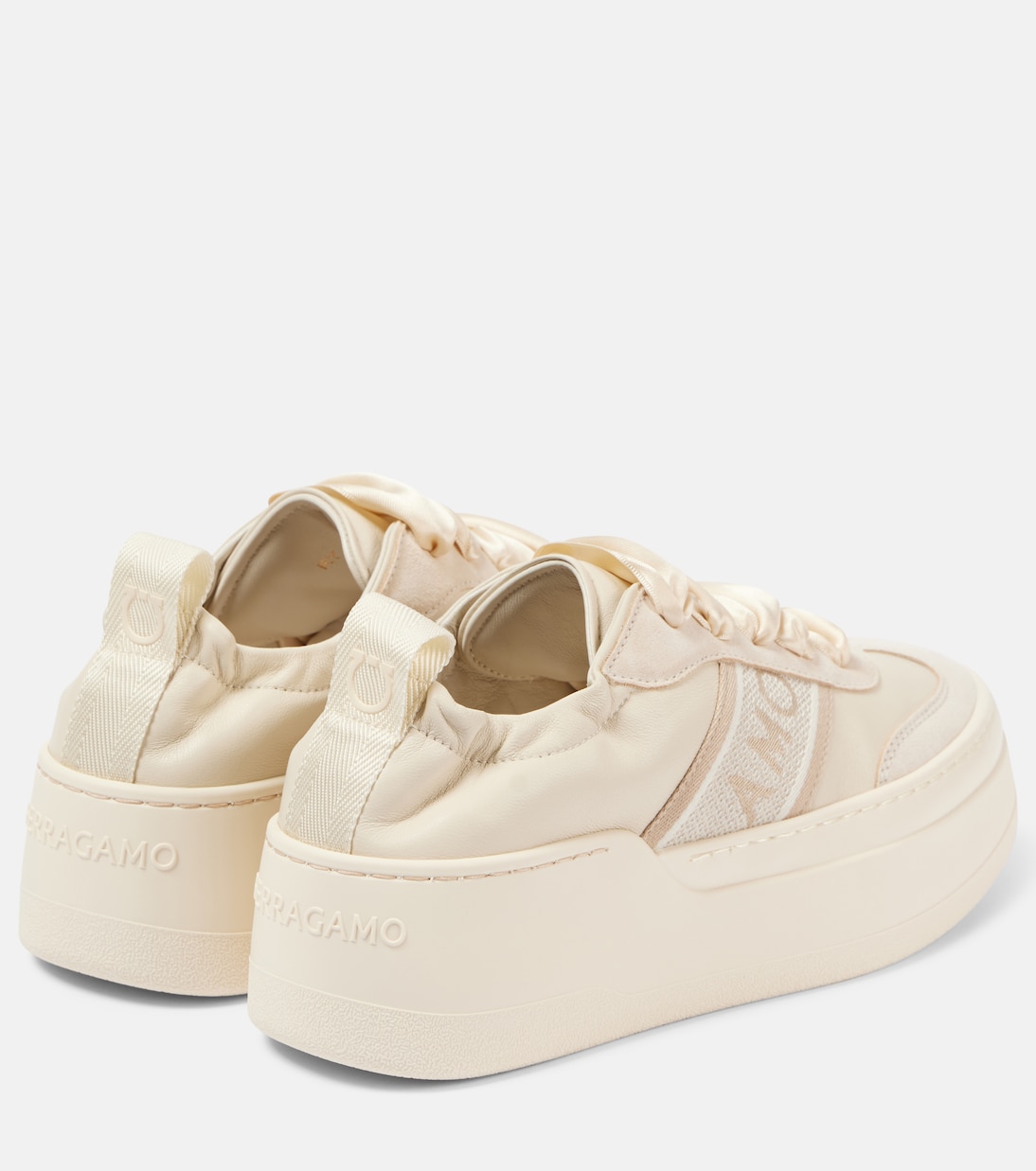 Кроссовки на платформе из кожи с замшевой отделкой Ferragamo, Bone — фото 2