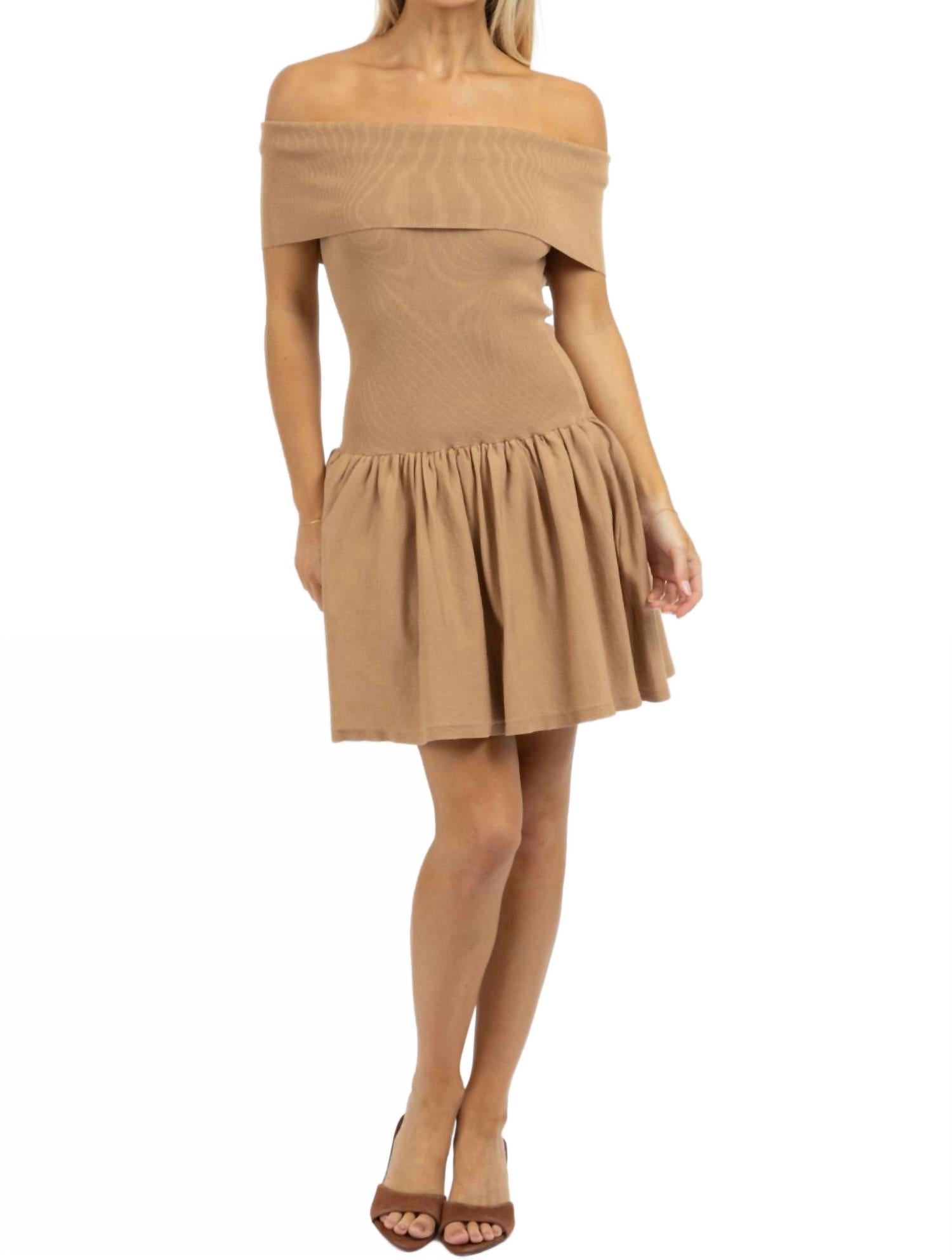 

Klesis Мини-платье Pippa с открытыми плечами, бежевого цвета