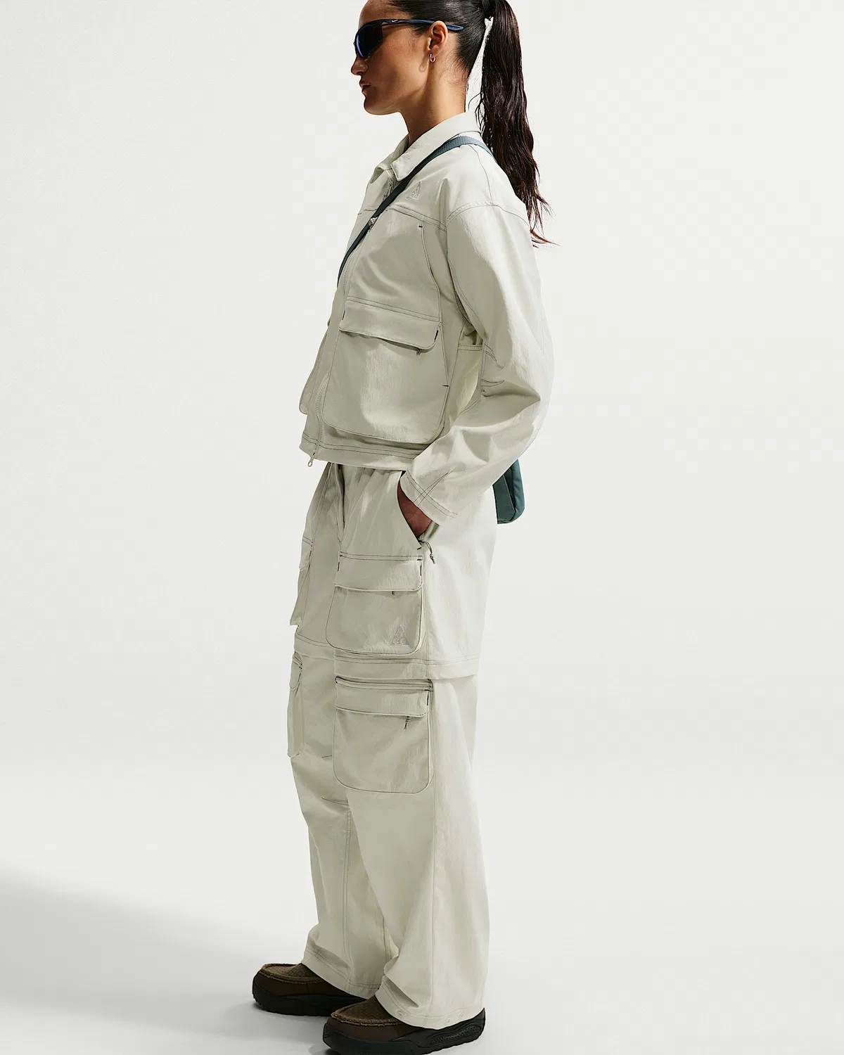 Женские штаны с отстегивающимися штанинами Nike ACG "Smith Summit", Sea Glass/Mineral Slate/Black Spruce/Summit White — фото 4
