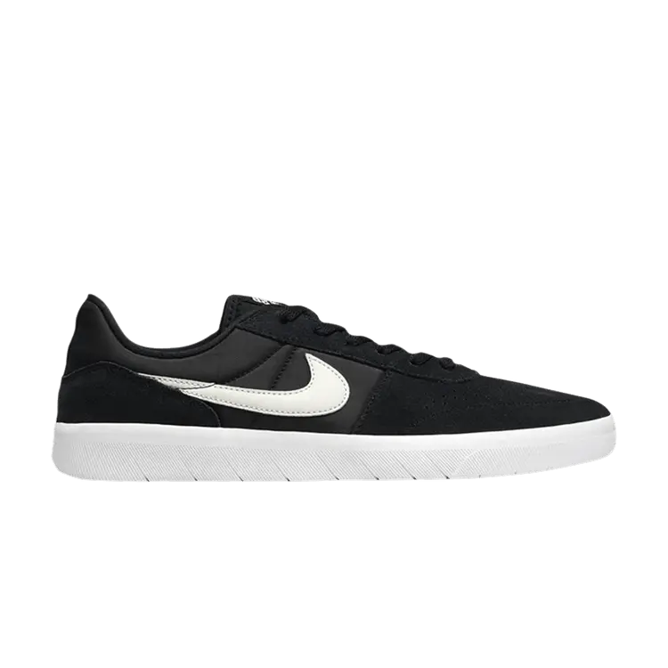 

Кроссовки Team Classic SB 'Black', черный