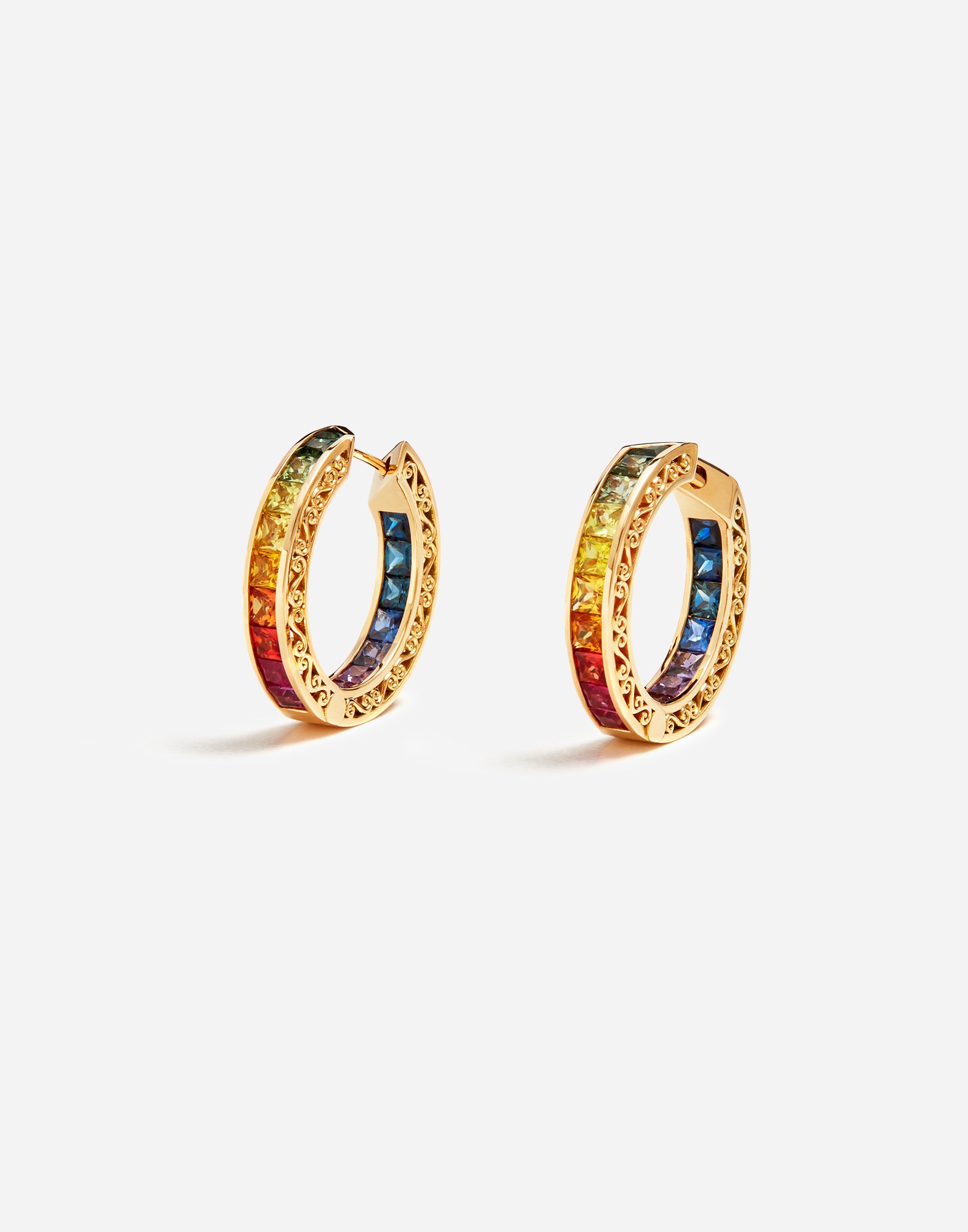 Серьги rainbow  желтое золото 18 карат и сапфиры разных цветов Dolce & Gabbana, золото — фото 3