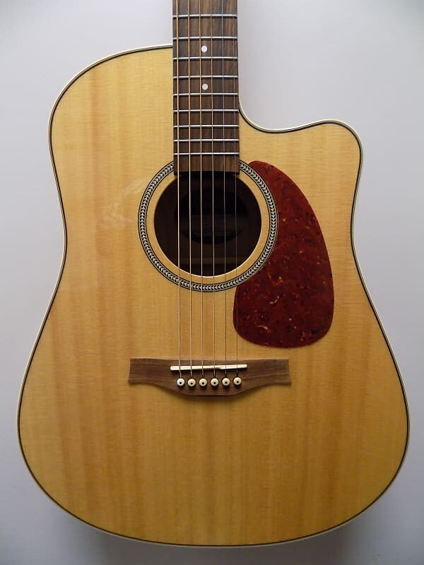 

Акустическая гитара Seagull Performer CW Flame Maple QIT Acoustic Electric Guitar w/ Gig Bag - Natural High Gloss
