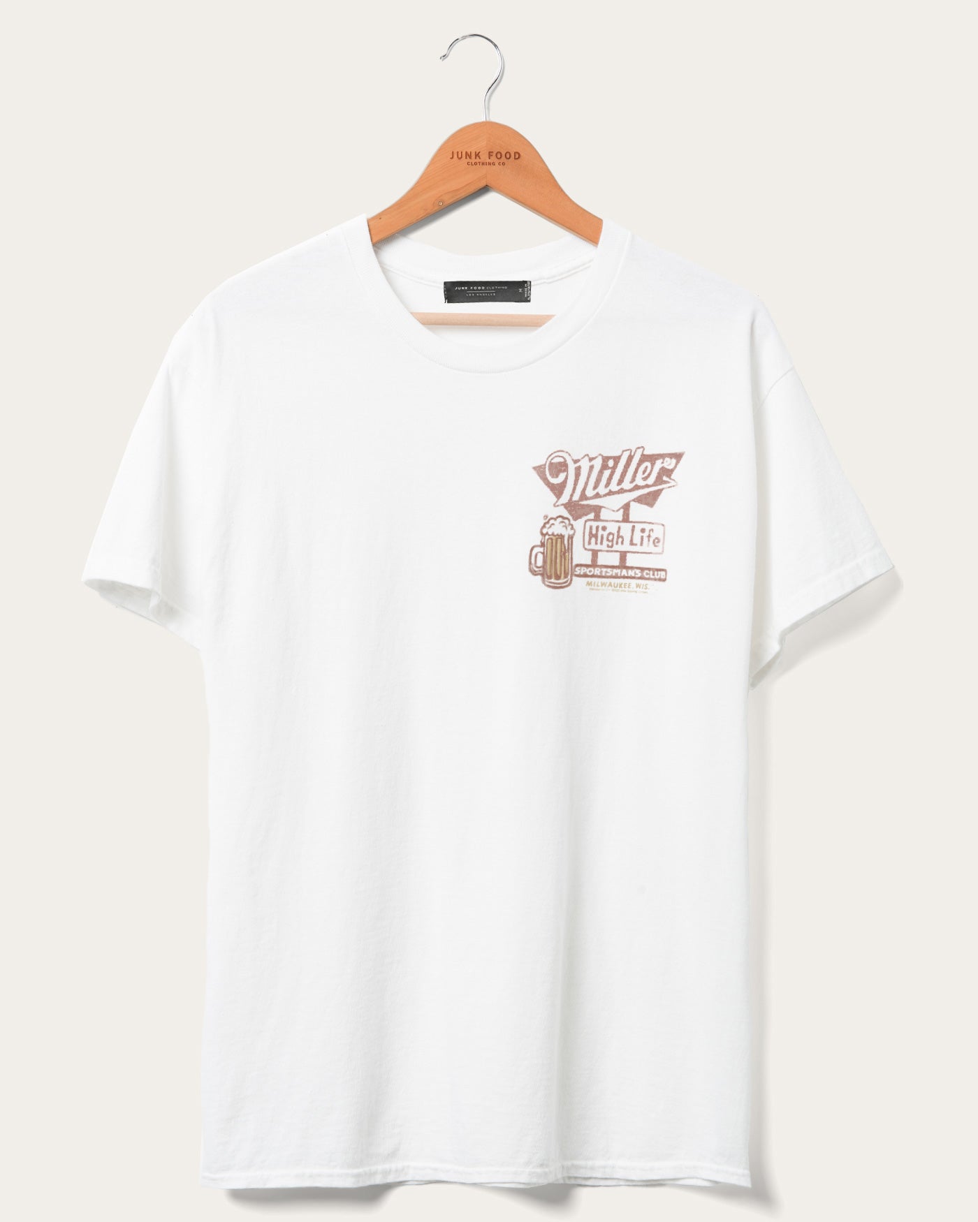 

Футболка Miller High Life Sportsman's Club Flea Market Junk Food Clothing, белый