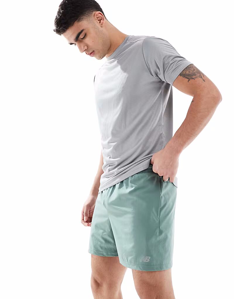 

Шорты New Balance