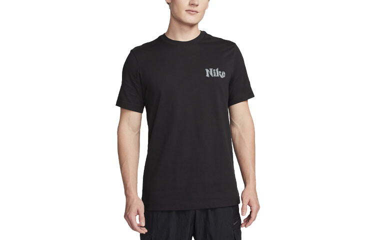 

Спортивная футболка мужская черная Nike, черный