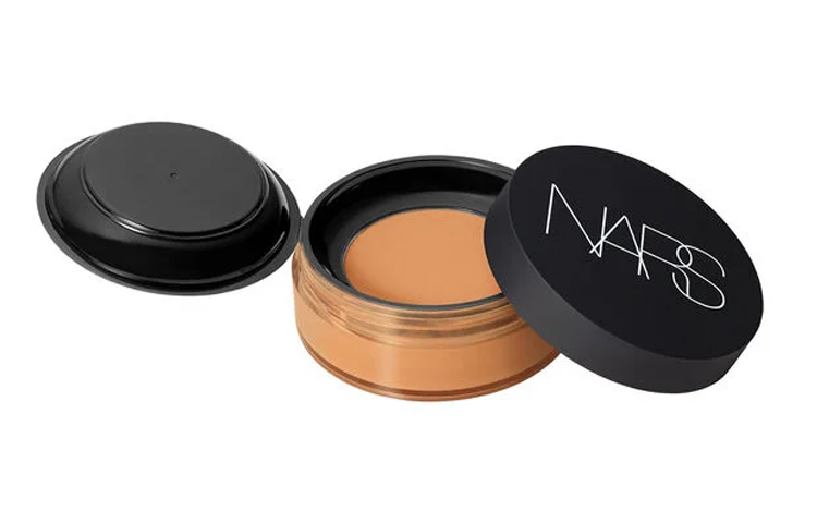 Пудра Reflective Powder Puff для осветления тона кожи и фиксации макияжа, 11 г NARS — фото 4