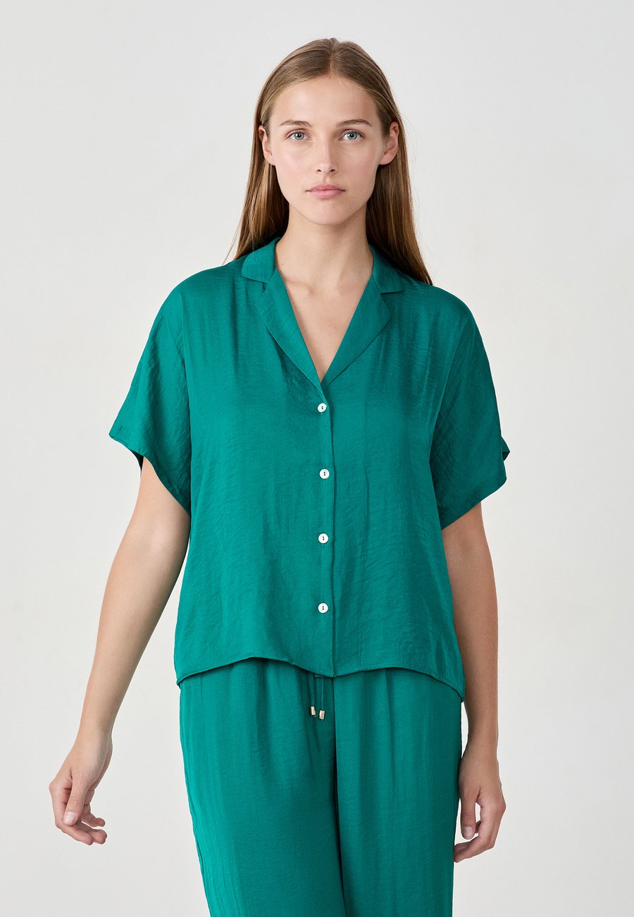 

Пижамный топ Etam CHEETA, Emerald/Dark Green