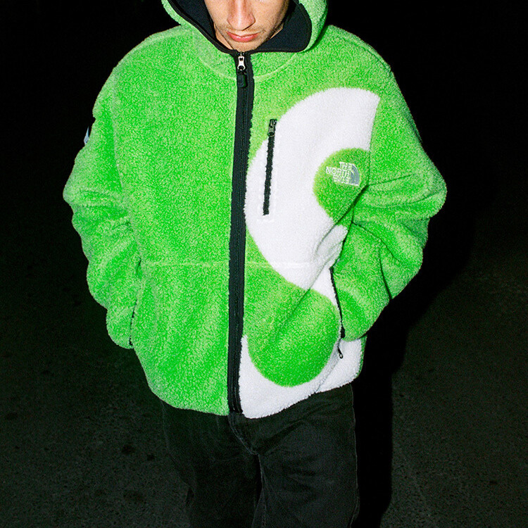 The North Face X FW20 бархатная куртка унисекс Supreme, красный — фото 4