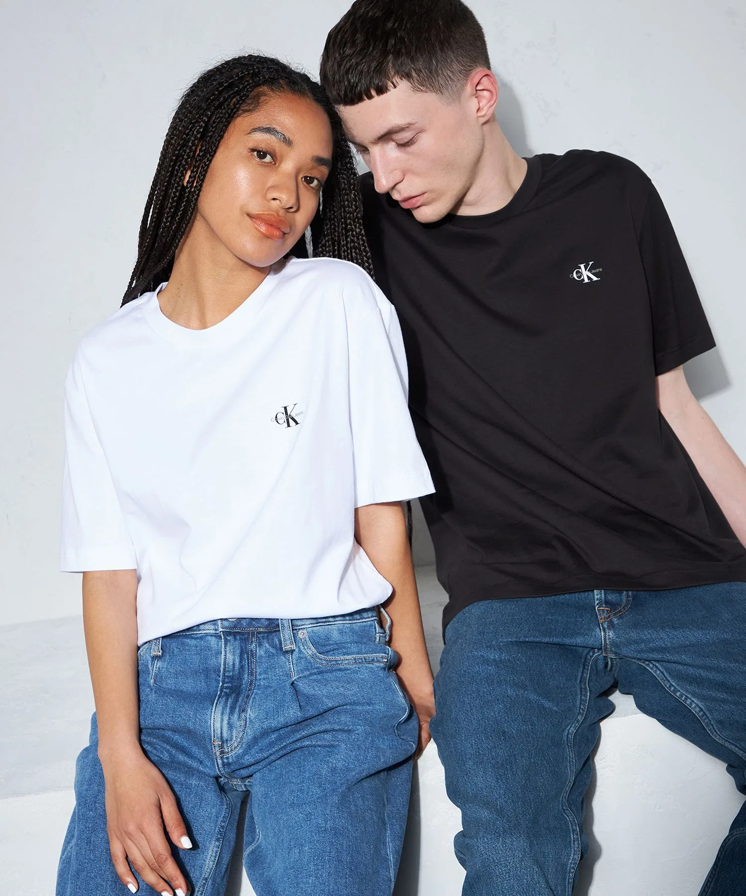 Унисекс футболка Calvin Klein с логотипом, 2 шт, чёрно-белая — фото 2