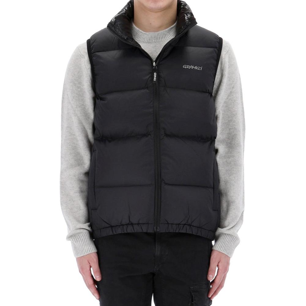 

Куртка-жилет с логотипом, вышитым на пуховом наполнителе Gramicci, черный