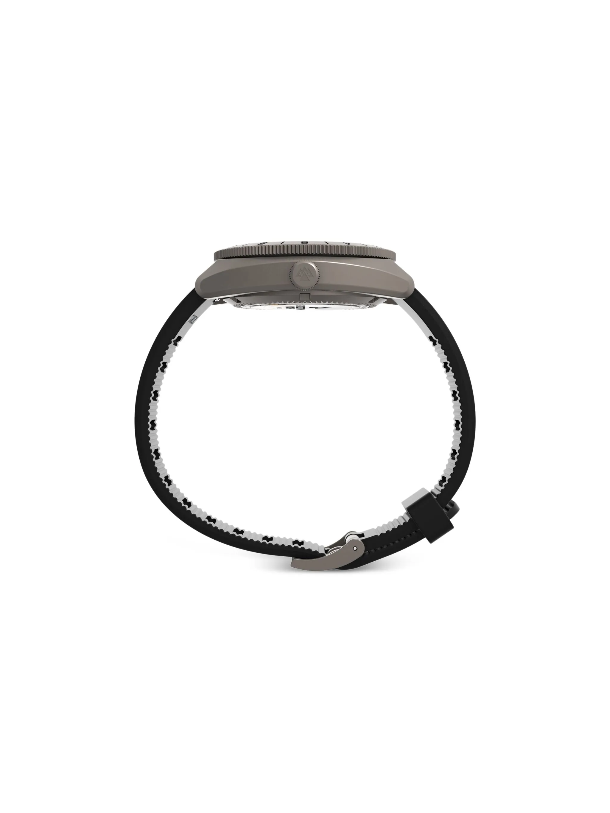 

Наручные часы Expedition North 41 мм Timex, черный