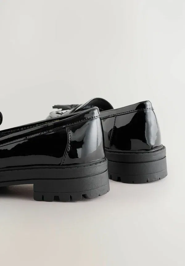 Туфли лоферы на плоской подошве School Chunky Tassel Loafers Next Patent, черный — фото 4