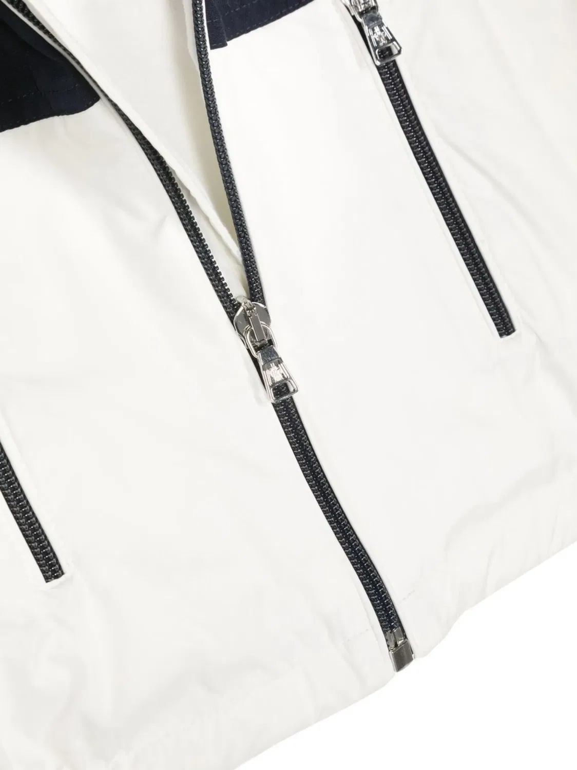 MONCLER GENIUS Детская куртка-худи белая — фото 3