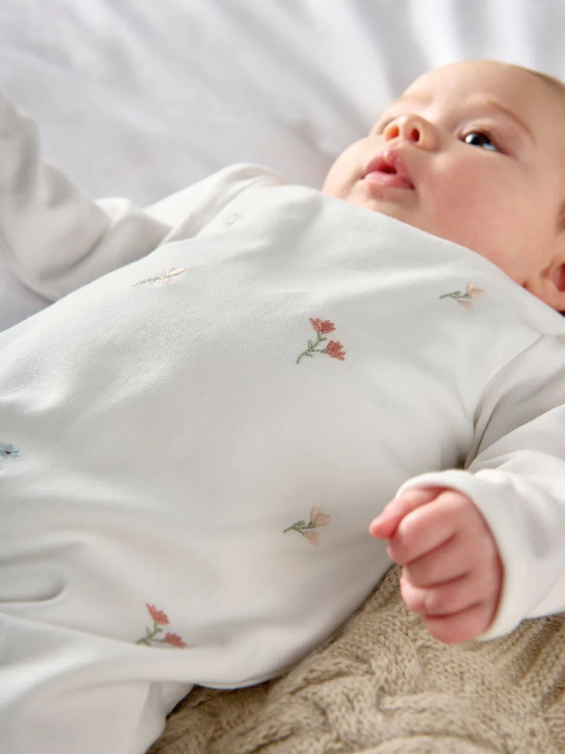 Боди-спальник Mamas & Papas с вышивкой цветов, белый — фото 3