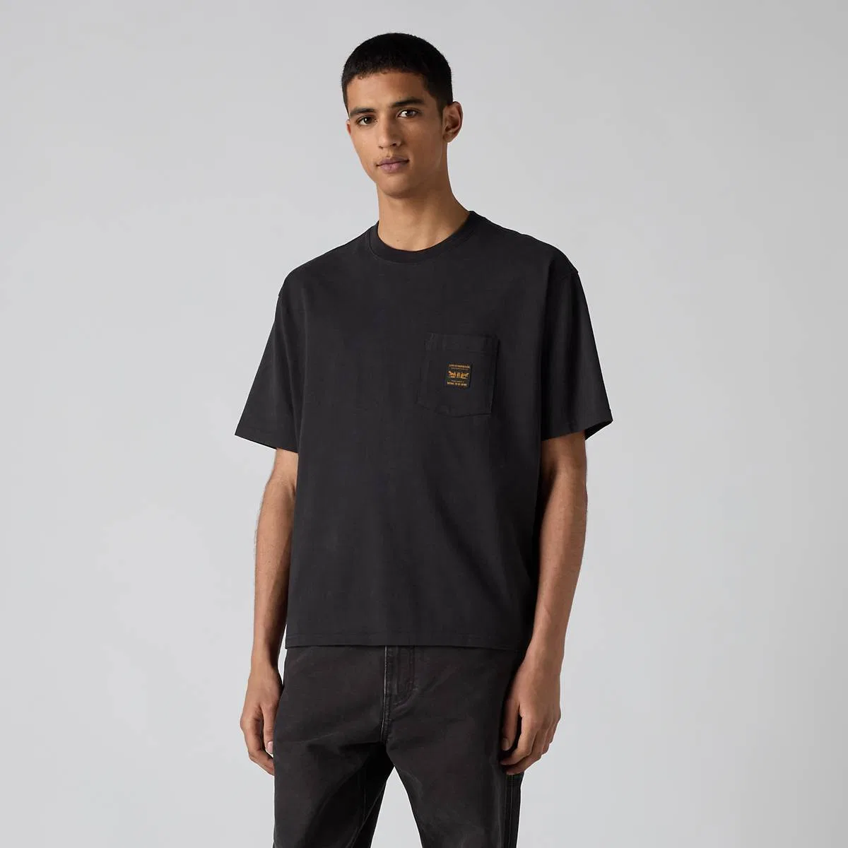Рабочая футболка с коротким рукавом и карманом Levi's, Jet Black - Black — фото 3