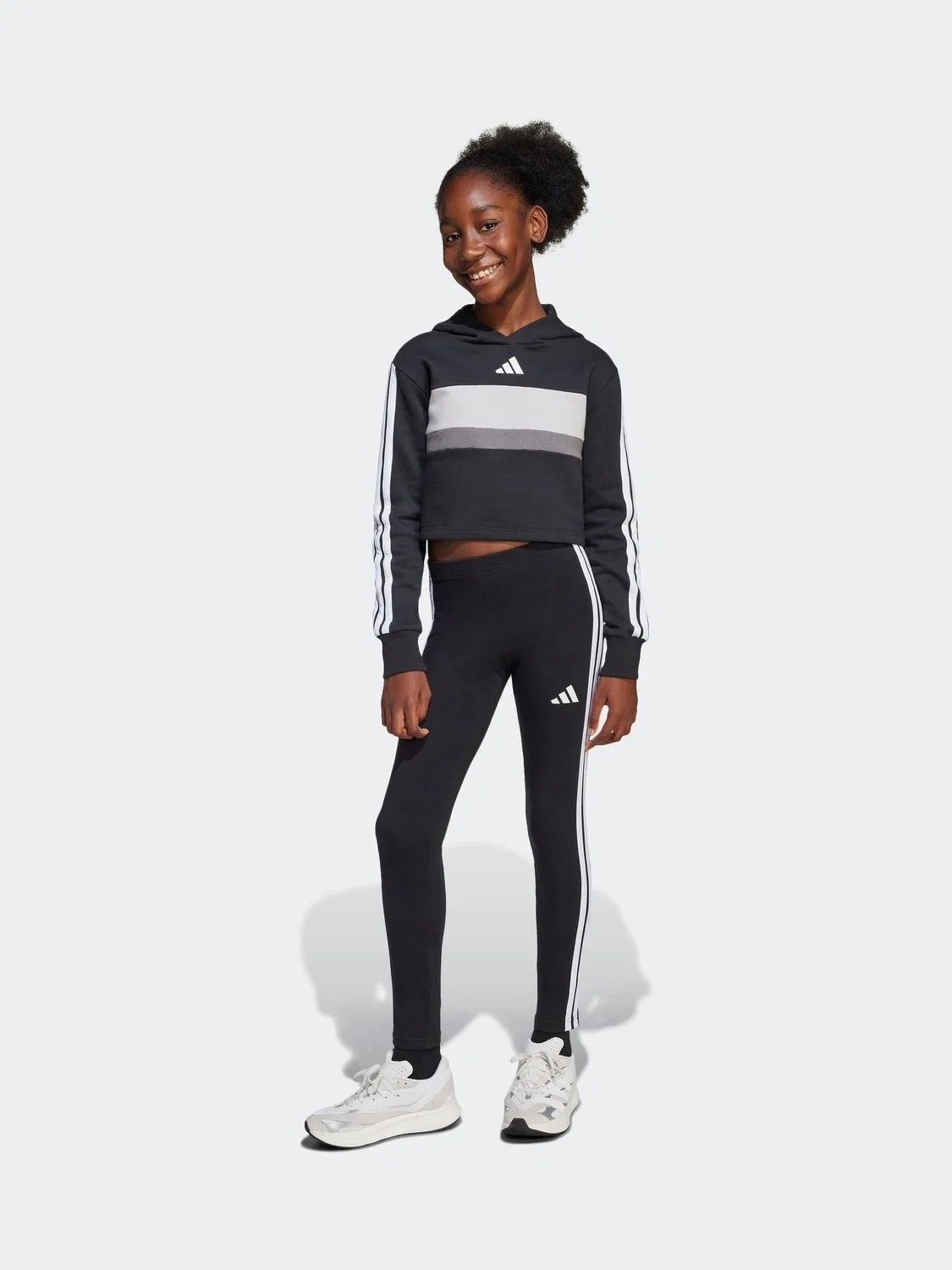 Спортивный костюм Essentials Tiberio 3-Stripes Crop adidas, черный