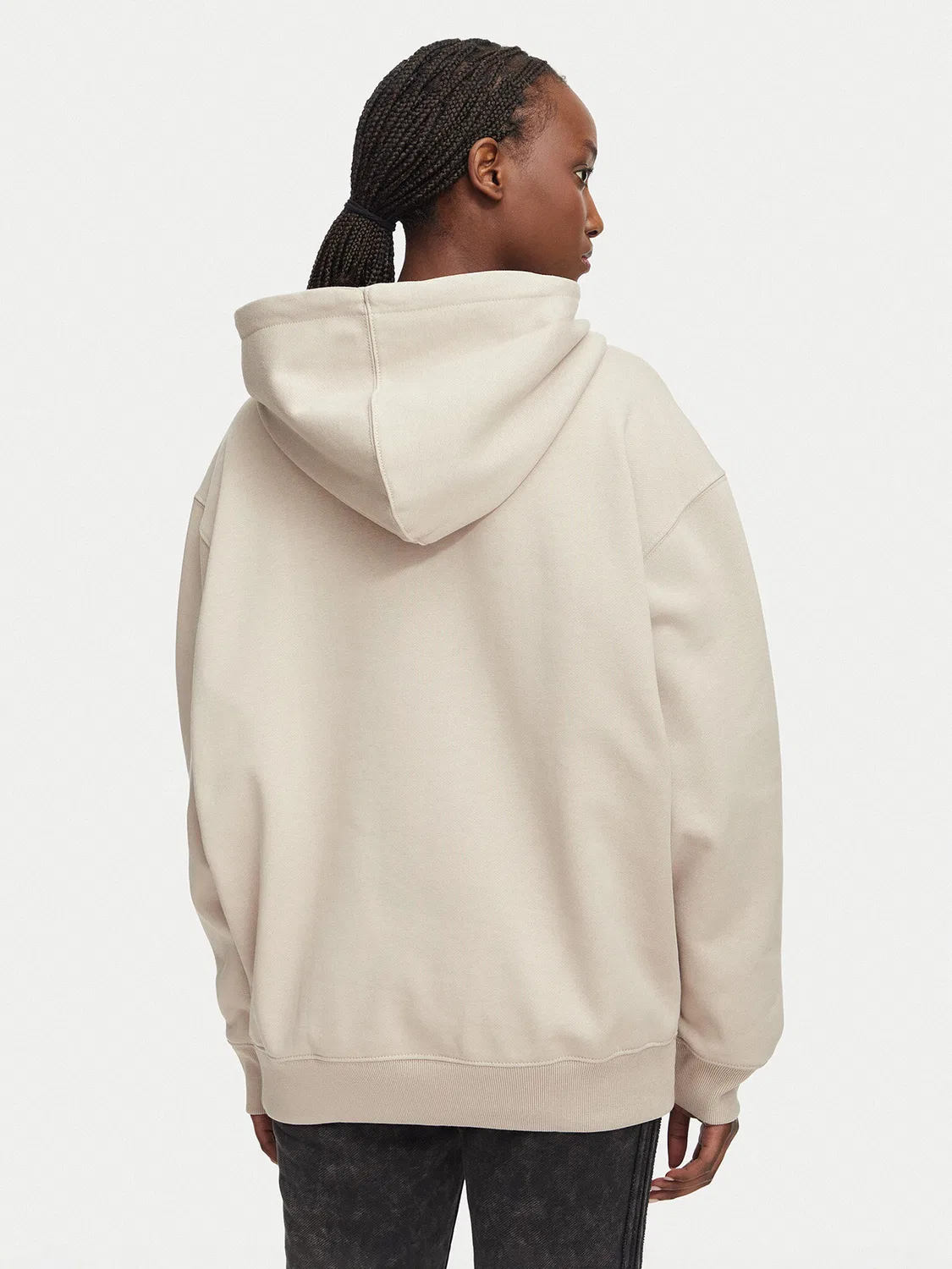Женский свитшот оверсайз Essentials Oversized Fleece Hoodie Adidas, бежевый — фото 3
