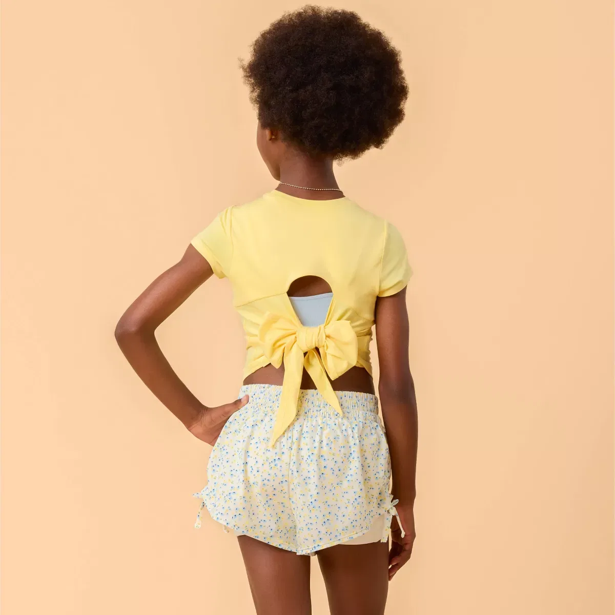 Детское футболка с коротким рукавом с завязкой сзади Blogilates Mommy & Me, Yellow — фото 2