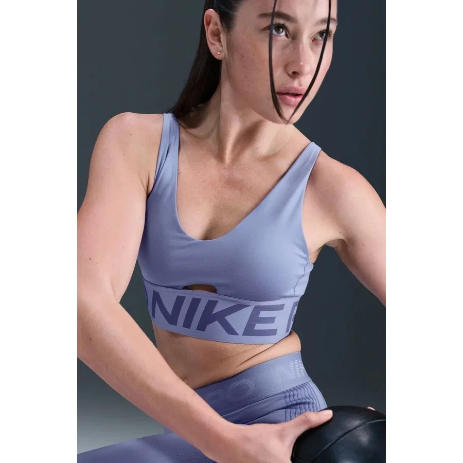 Спортивный бюстгальтер с V-образным вырезом и съемными чашками Nike Pro Indy Plunge-Support Bra, Nike, Темно-синий