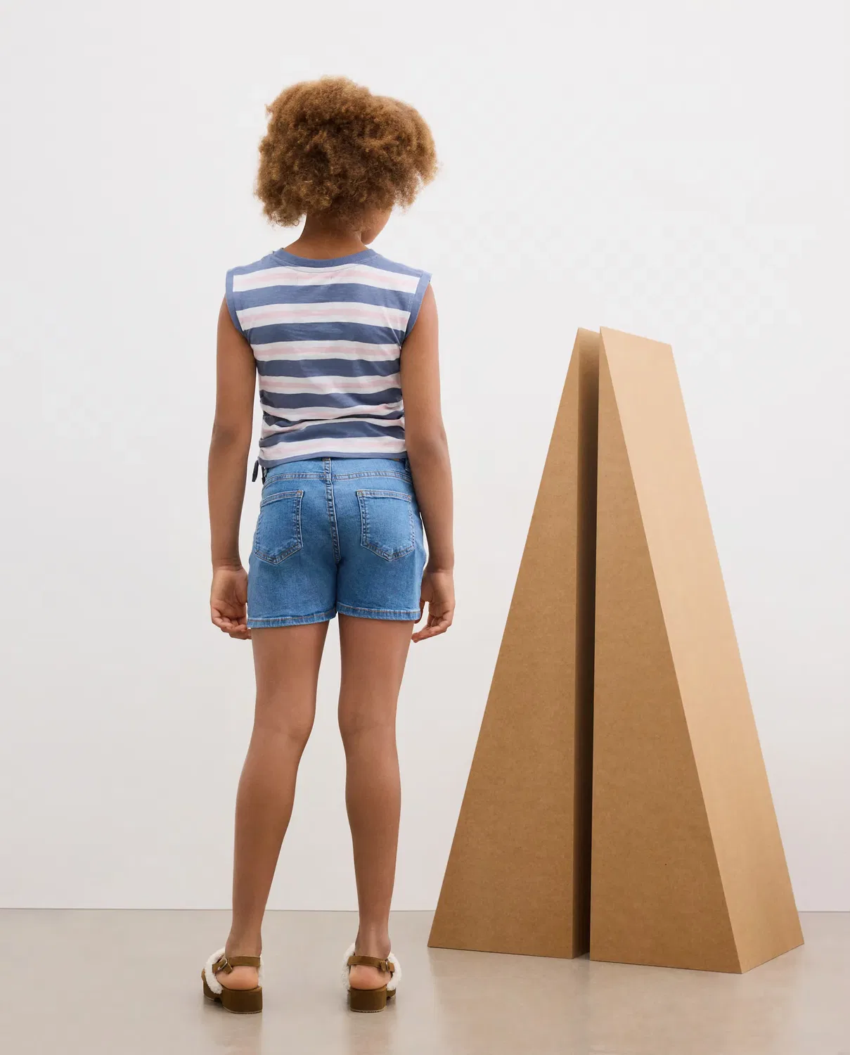 Детские джинсовые шорты для девочек Kids El Corte Inglés, Azul Intenso — фото 3