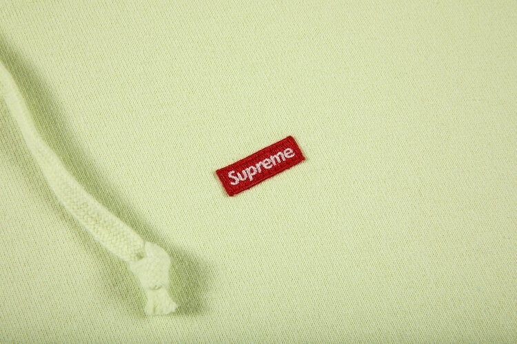 Толстовка Supreme Small Box Hooded Sweatshirt 'Pale Green', зеленый — фото 3