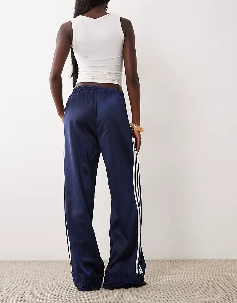 Атласные спортивные брюки Adidas Originals Firebird с завязками по низу, темно-синий — фото 4
