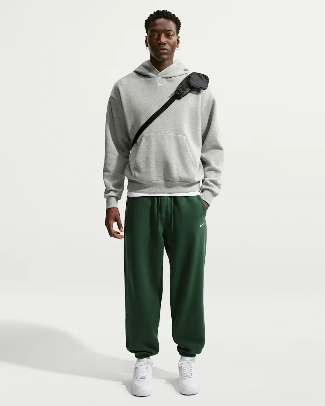 Мужские брюки с манжетами Nike Solo Fleece, Fir/Sail