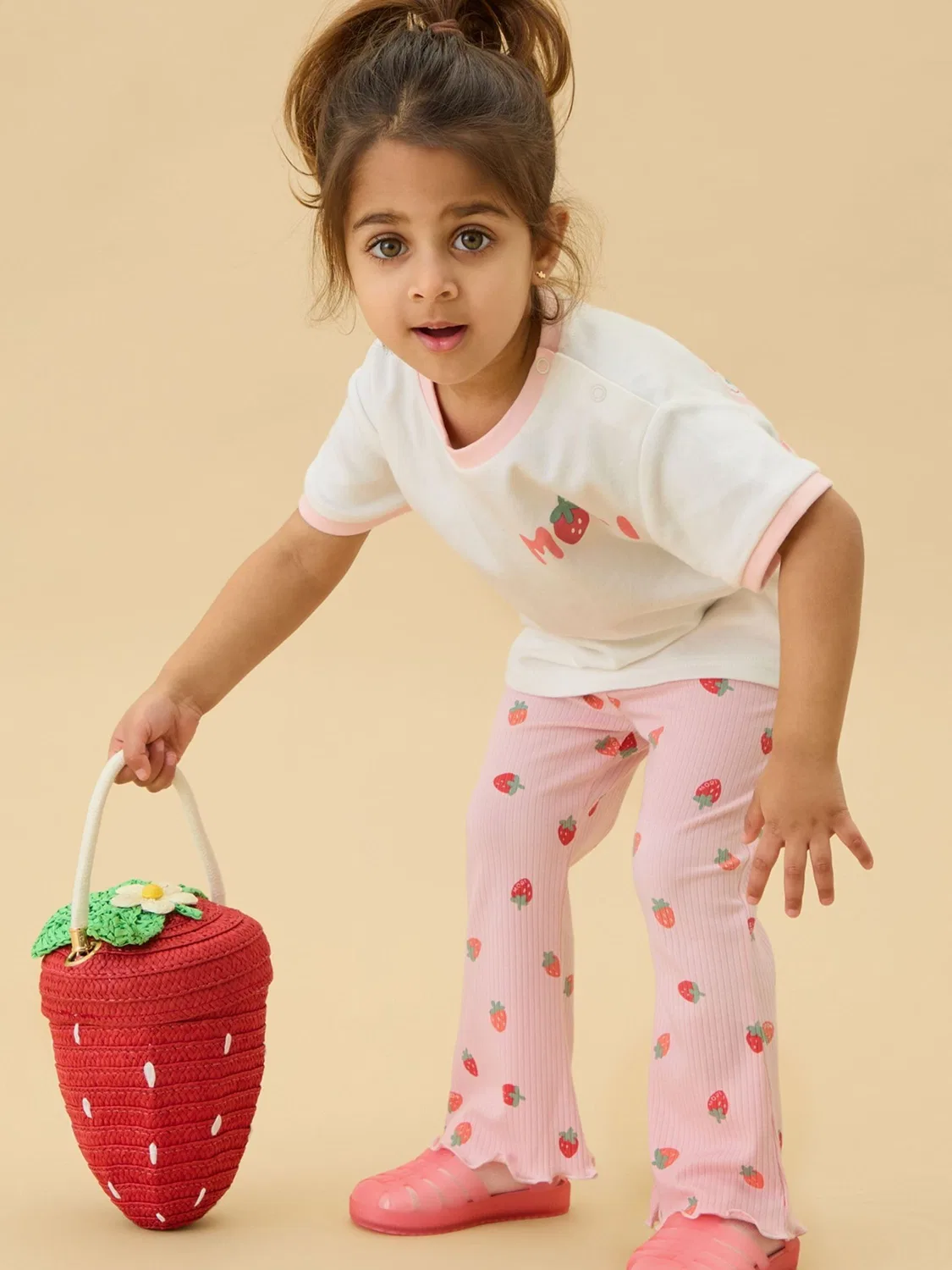Футболка оверсайз Sweet Strawberry Mori, розовый