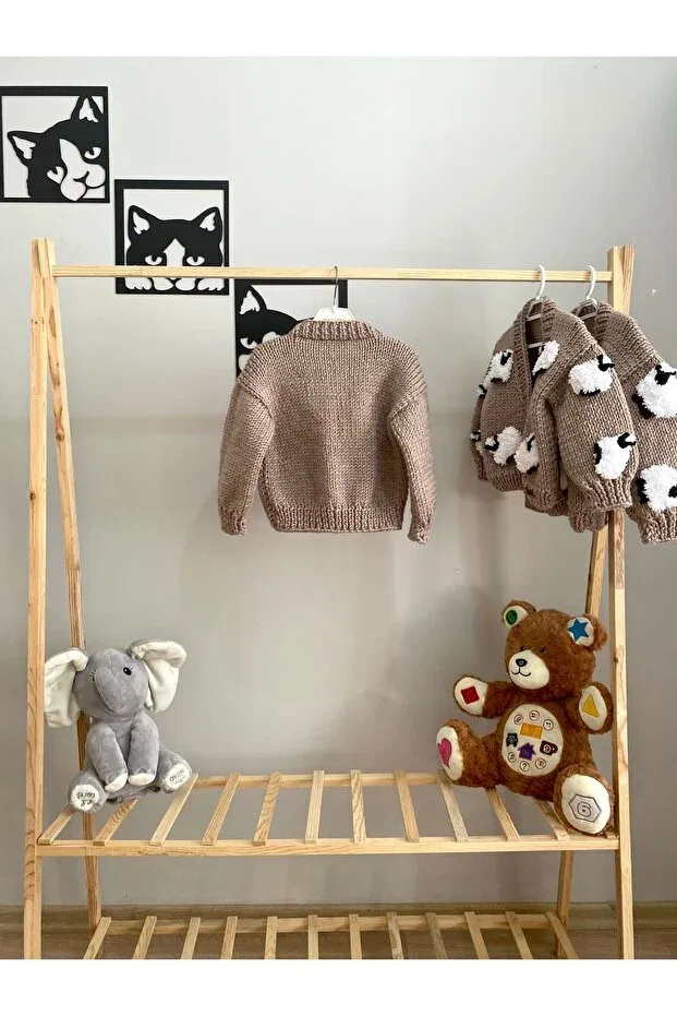 Детский кардиган с принтом Hand knitted children's knitted cardigan with lamb detail Nevalin, Brown — фото 3