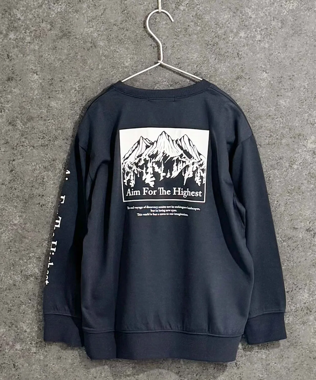 Детский свитшот с длинным рукавомMountain Back Print THE CASUAL, Charcoal