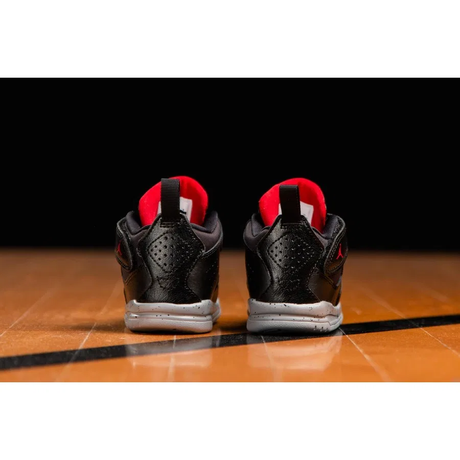 Детские кроссовки с резинкой и липучкой Air Jordan Td Courtside 23 Nike, Черный — фото 3