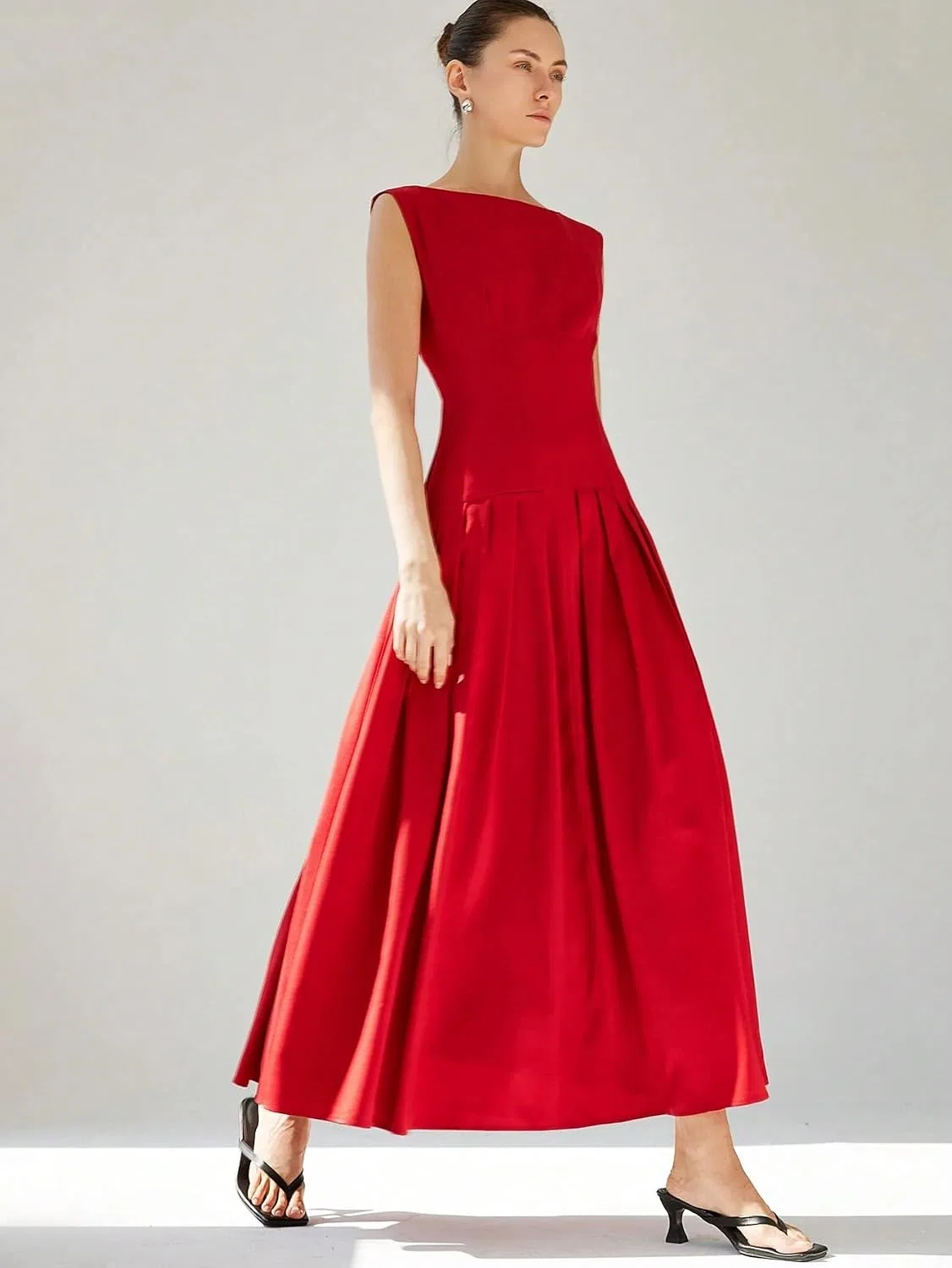 Женское элегантное платье A-силуэта с защипами и рюшами, Red — фото 3