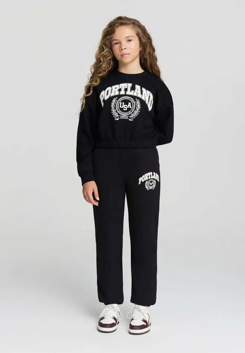 Crop con scritta College - толстовка Terranova, Nero