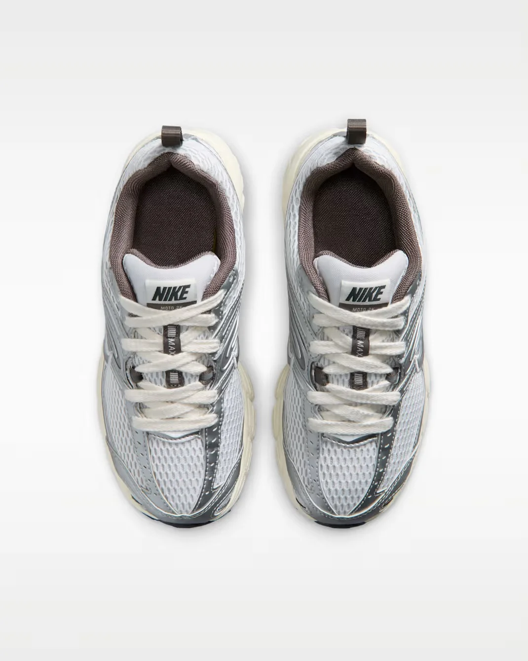 Кроссовки подростковые Nike Air Max Moto 2K, платина/серый/антрацит — фото 4