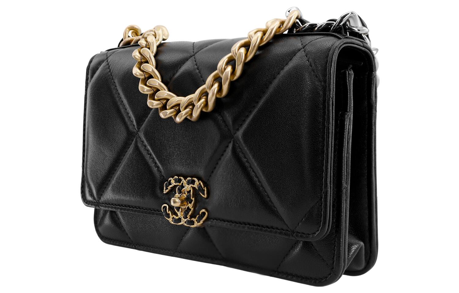CHANEL Сумка на цепочке из овчины через плечо женская черная — фото 3