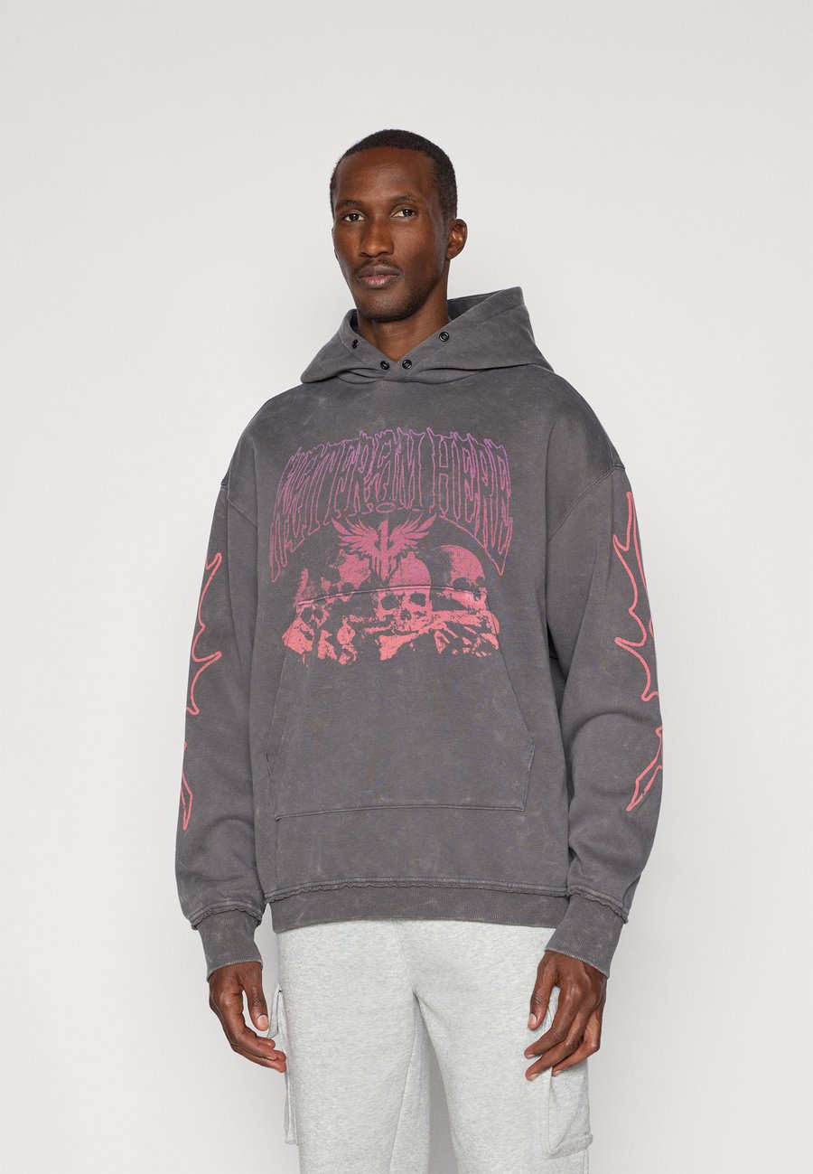 

Худи Puma LAMELO WORLD TOUR-NAMENT HOODIE, Dusky Gray/Grey