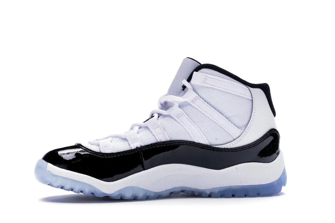 Детские кроссовки с верхом из патентированной кожи и сетки Jordan 11 Retro Jordan, White/Black-Concord — фото 3