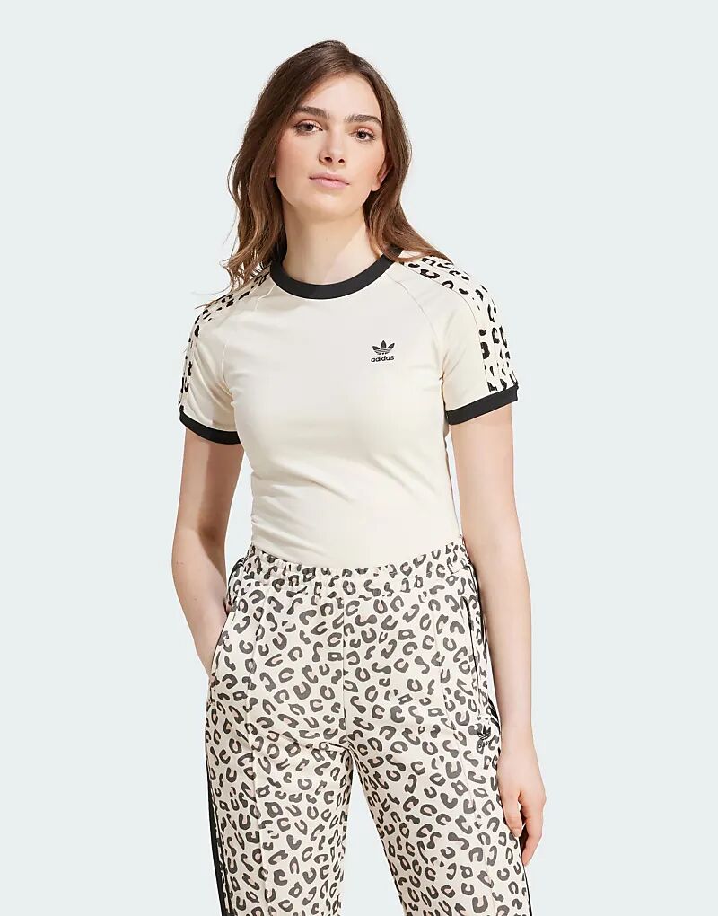 

Футболка adidas Leopard 3-Stripes белого цвета adidas Originals