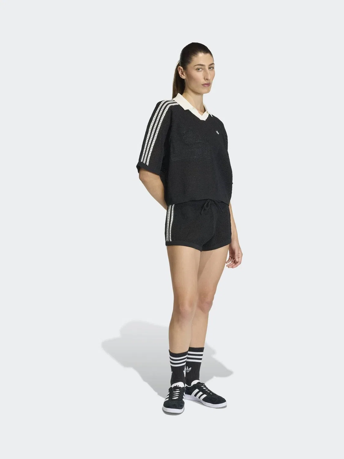 Футболка-поло вязаная крючком, черная adidas originals — фото 2