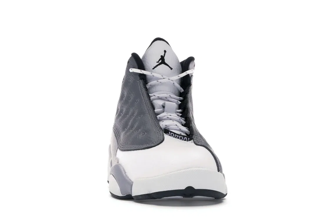 Детские кроссовки Lifestyle с моделью Jordan 13 Retro Jordan, Atmosphere Grey/Black-White-University Red-Sail — фото 2