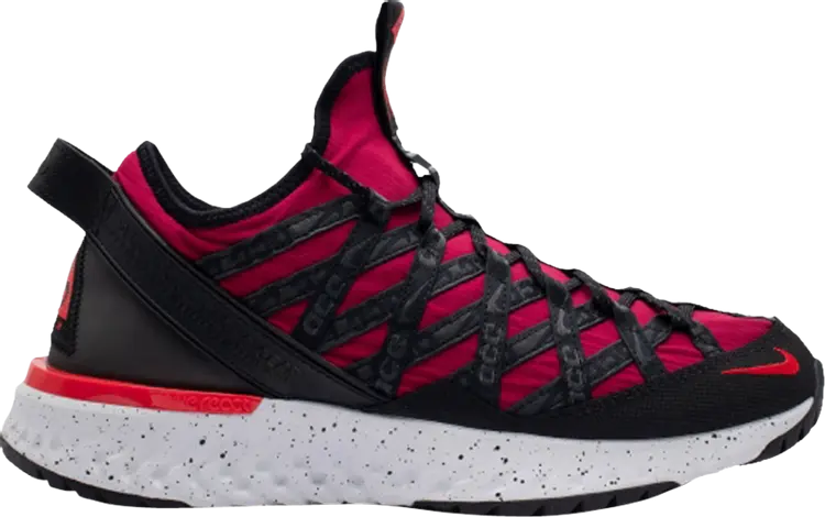 

Кроссовки Nike ACG React Terra Gobe 'Noble Red', красный