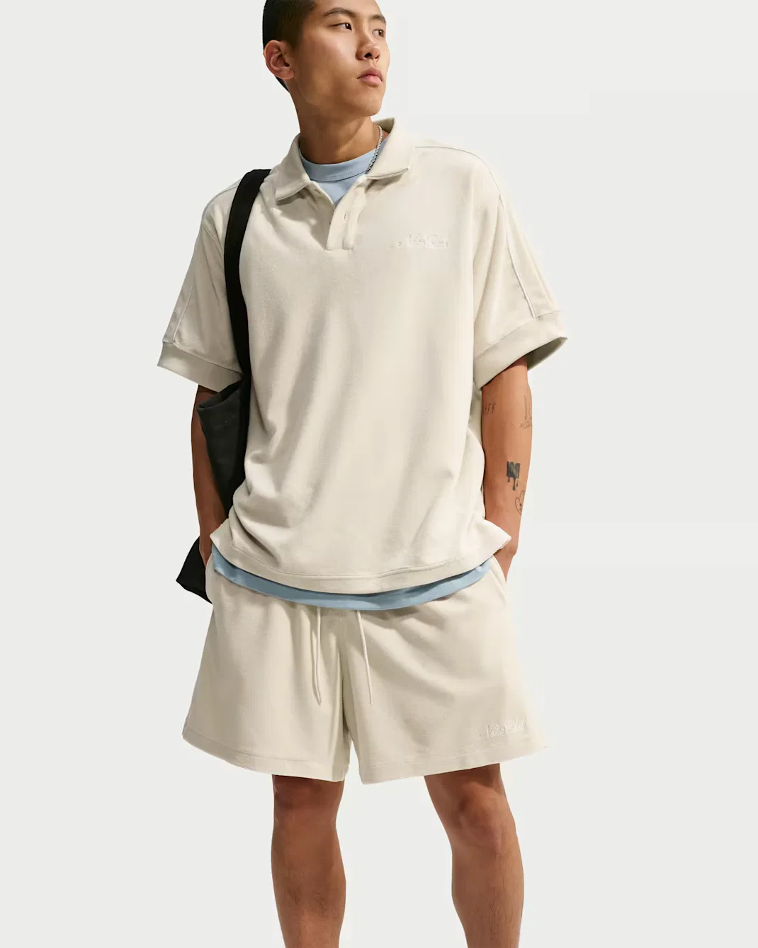Мужские махровые шорты Nike Club, Light Khaki/White/Phantom — фото 4