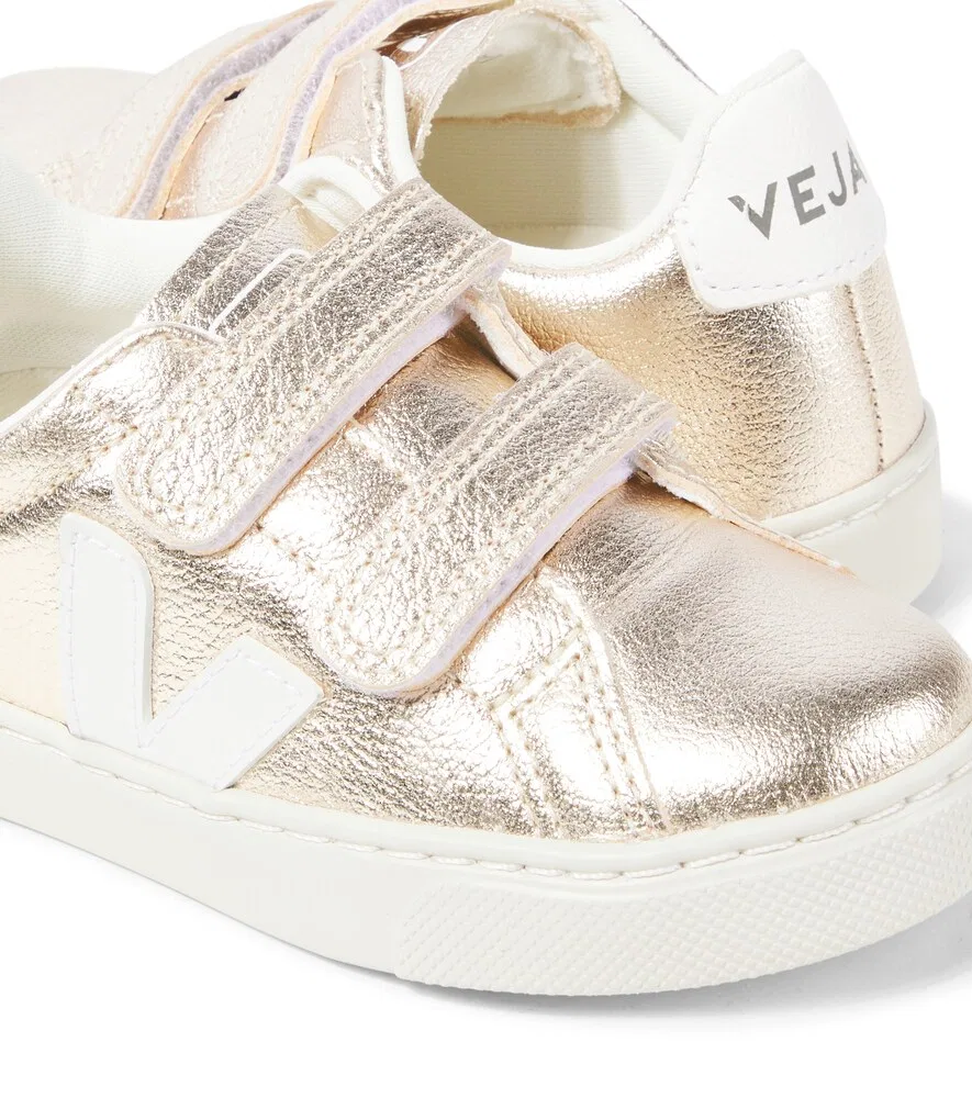 Металлизированные кожаные кроссовки Esplar Veja Kids, золотистый — фото 4