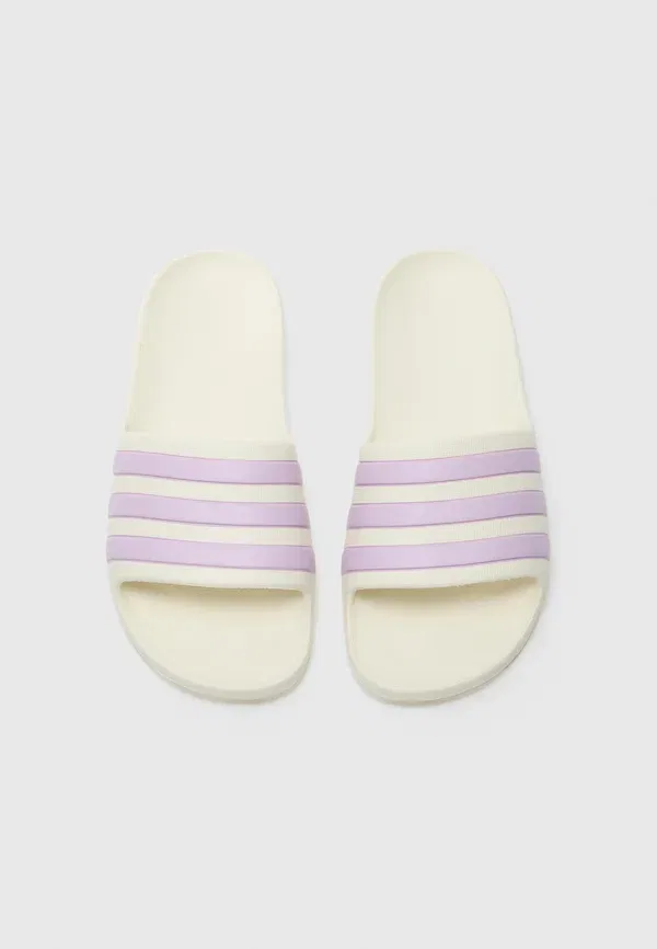 Тапочки для бассейна Adilette aqua унисекс Adidas Performance, сиреневый/кремовый — фото 4