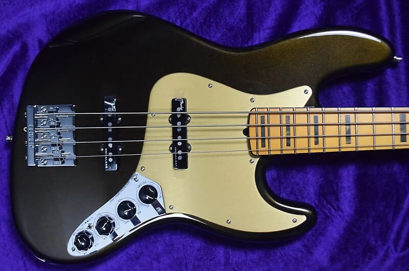 

Fender American Ultra Jazz, техасский чай с кленом