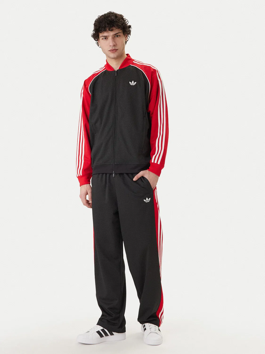 Мужские спортивные брюки свободного кроя Adidas, черный — фото 2
