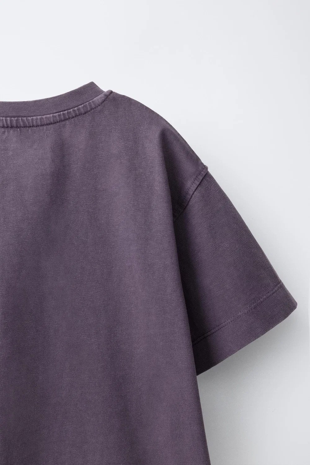 Плотная футболка с эффектом выцветания ZARA, Purple — фото 4