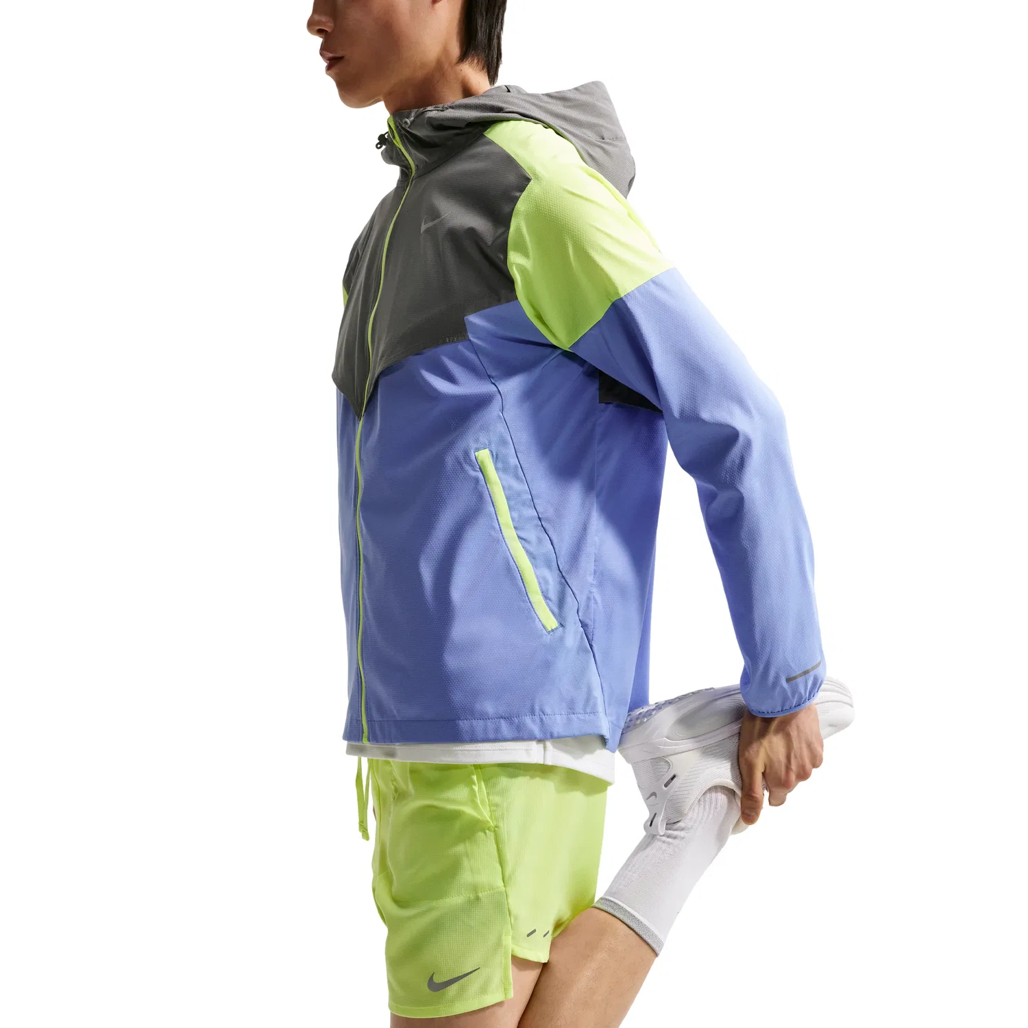 Мужские беговые шорты с подкладкой Nike Stride Dri-FIT 7-дюймовые Bolt Ice, Желтый — фото 4