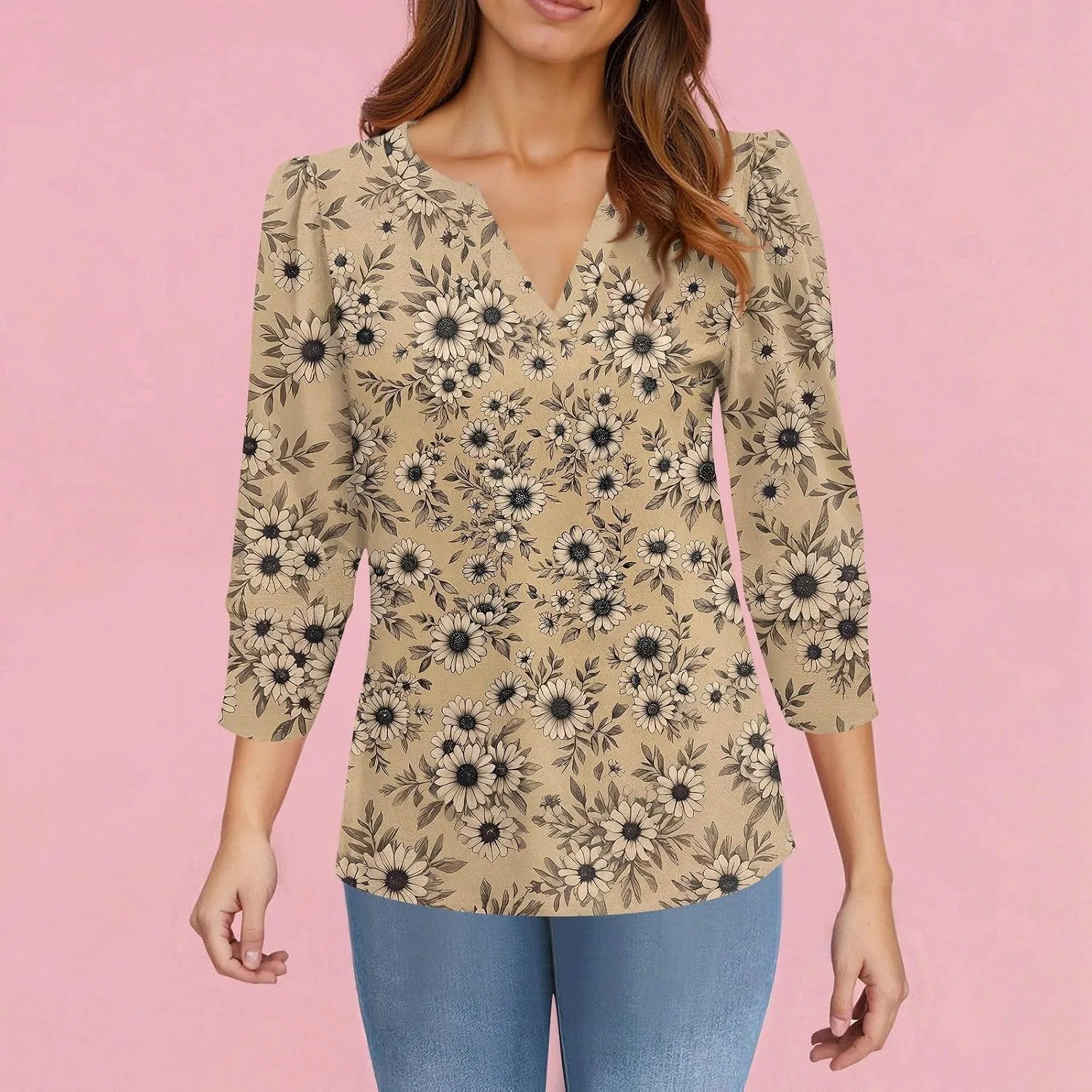 Женская футболка с V-образным вырезом и рукавом 3/4, Light Brown — фото 2