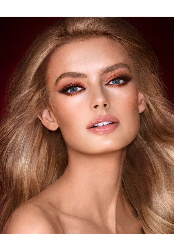Роскошная палетка теней для век 5.2 г Charlotte Tilbury, цвет bella sofia — фото 3